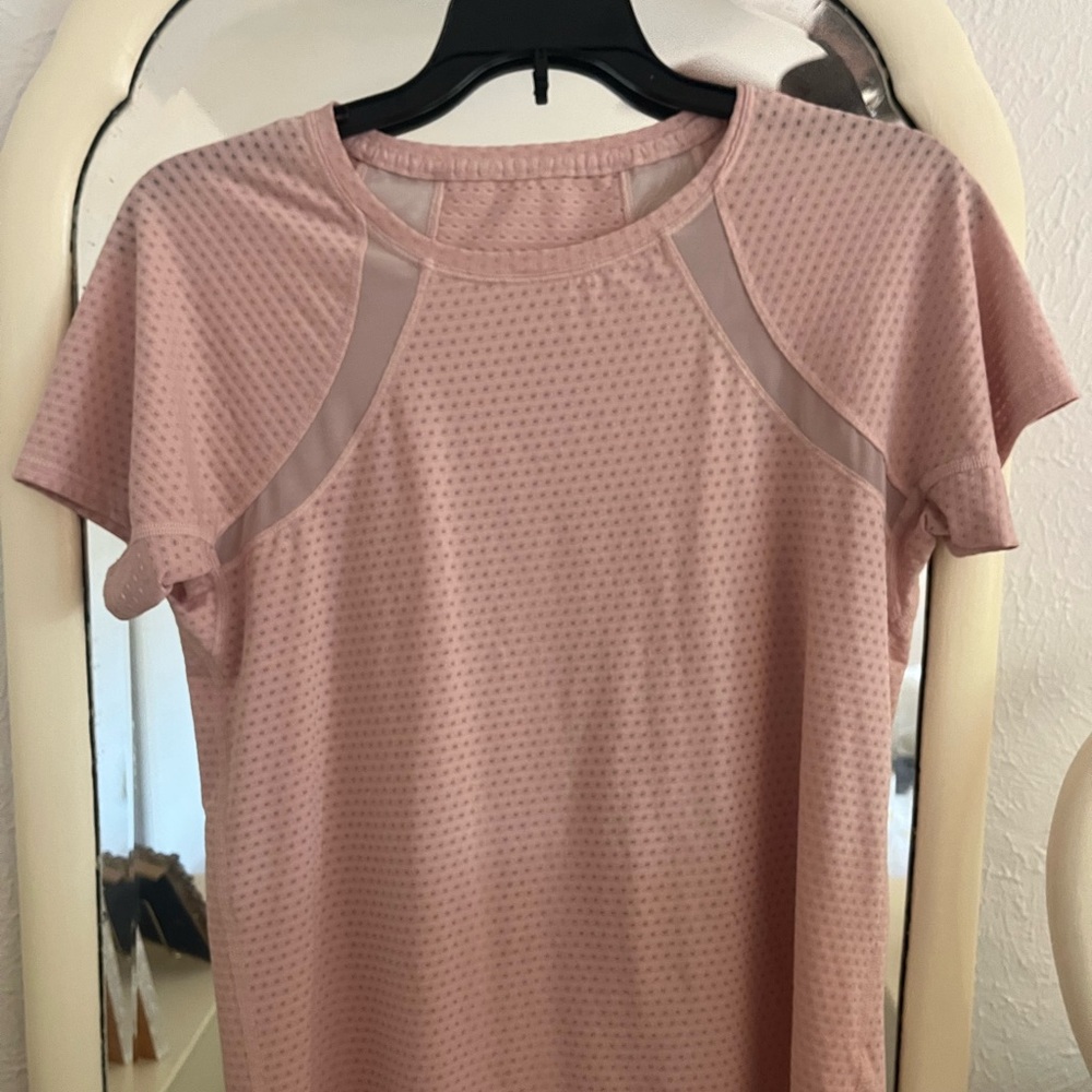 Athleta running shirt